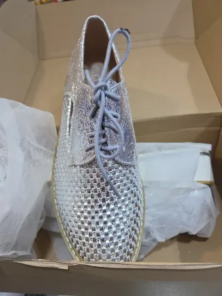 Zapato mujer plateado