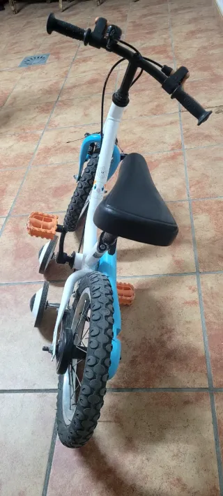 Bicicleta infantil 14 pulgadas + ruedines