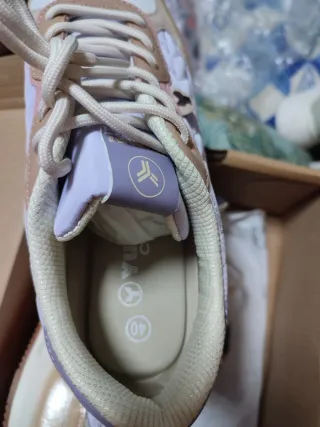 Zapatillas Yumas nuevas con etiqueta