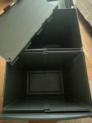 Cubo basura bajo fregadero