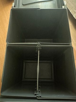 Cubo basura bajo fregadero