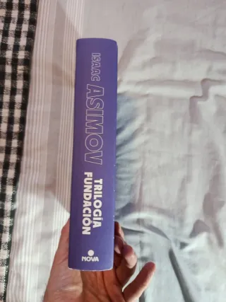 Trilogía Fundación edición ilustrada+libro regalo