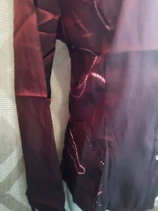 Camisa entallada rojo tornasol