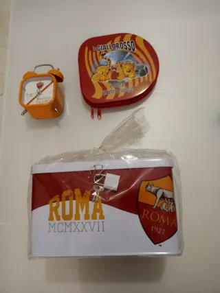 3 Gadget Roma: Salvadanaio, Porta CD, Sveglia