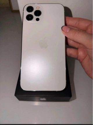 iPhone 12 Pro + regali