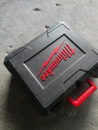 Caja Milwaukee nueva