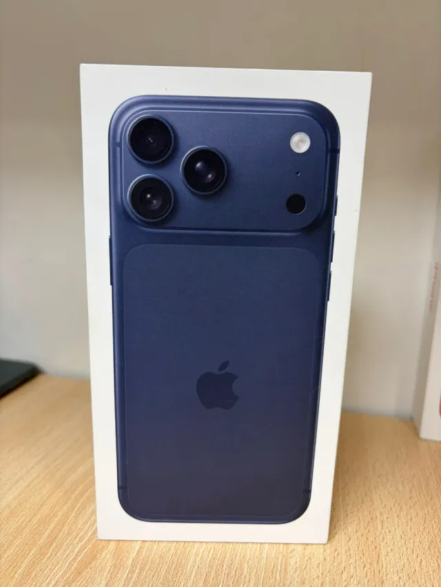 iPhone 17 Pro Max 256GB Blu Nuovo