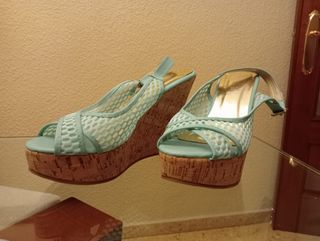 Sandalias de cuña color verde azulado