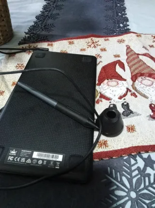 Tableta Gráfica Huion Negra.