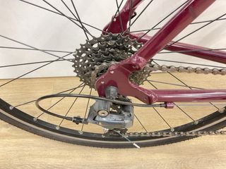 Bicicleta de carretera Decathlon color burdeos