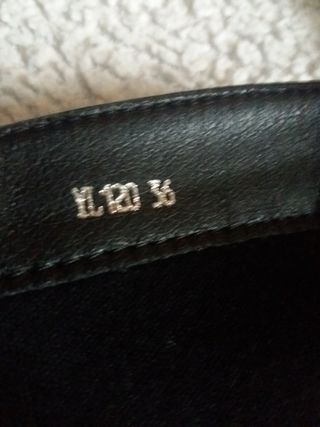 Stivali neri con plateau e tacco 36