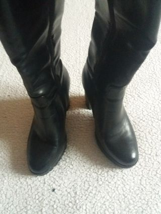 Stivali neri con plateau e tacco 36