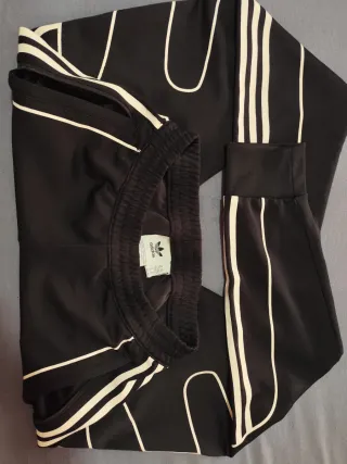 Pantalones Adidas Negro con Rayas Blancas