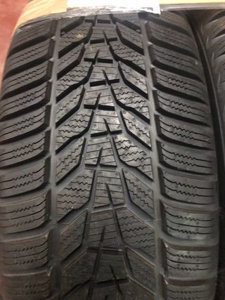 235/60 R 18 107H. Hankook Winter I*cept Evo3