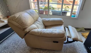 Poltrona relax in pelle beige