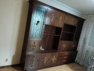 Mueble de salón antiguo madera y cristal