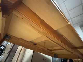 Mesa de comedor de madera