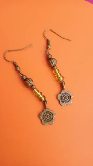Pendientes flor dorados y verde