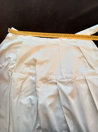 Falda interior blanco del traje de casera vasca