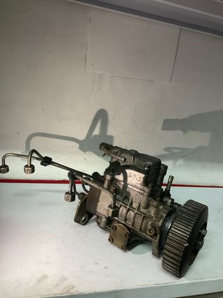 Bomba Inyectora VW Golf IV 038130111A