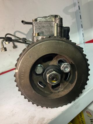 Bomba Inyectora VW Golf IV 038130111A