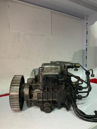 Bomba Inyectora VW Golf IV 038130111A