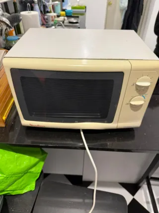 Microondas Moulinex 800W