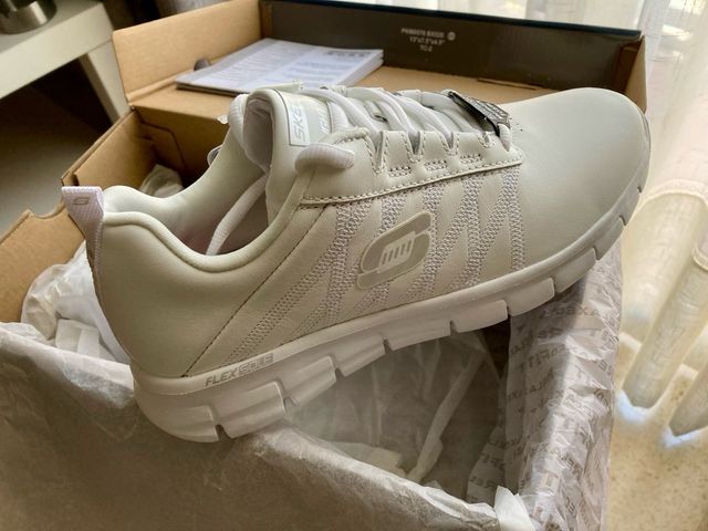 Zapatos Skechers Works Blancos