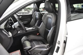 Volvo XC60 R-DESIGN 2.0 T6 RECHARGE AWD 341 CV