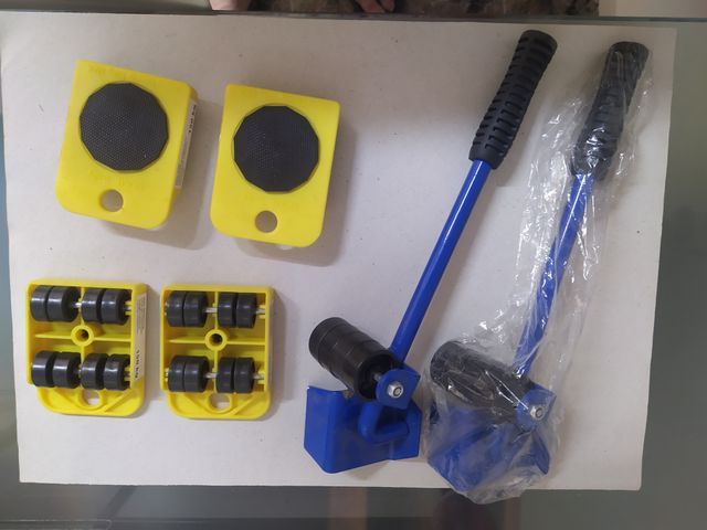 Traslocatore per mobili con ruote