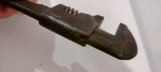 Chiave inglese antica