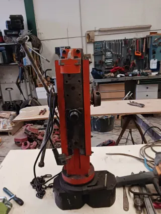 Soporte magnético para taladro Sellter