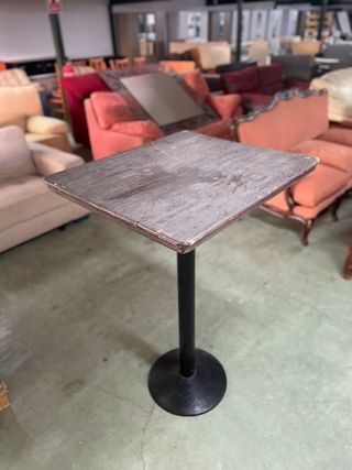 Mesa Bar Cuadrada Negra y Marrón