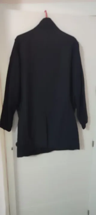 Abrigo Álvaro Moreno Negro Nuevo