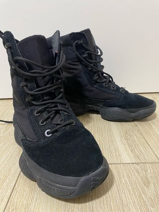 Botas Tácticas Adidas Yeezy 500 High