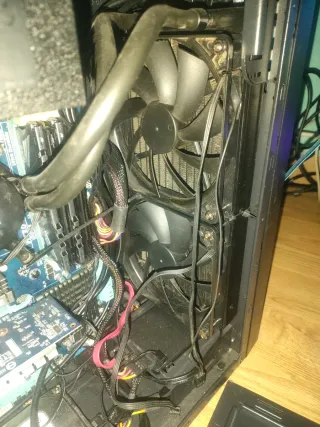 Ordenador de sobremesa ofimática