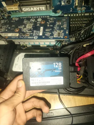 Ordenador de sobremesa ofimática