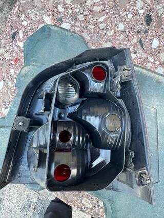 Piloto trasero Izquierdo VW Polo 9N