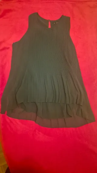 Blusa plisada ZARA