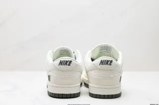 Nike Dunk Low Blanco Verde Militar