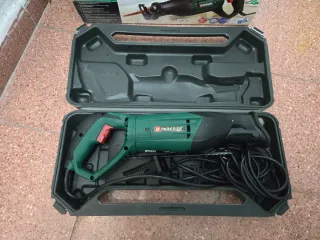 Sierra eléctrica PARKSIDE PFS 710 A1