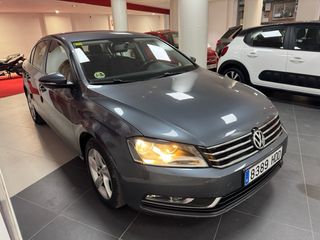 Volkswagen Passat 2011