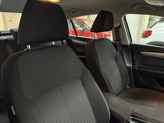 Volkswagen Passat 2011