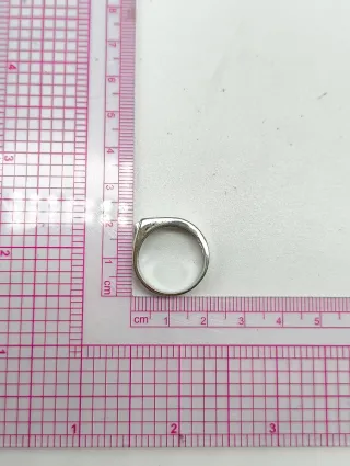 Anillo Oro Blanco 18kt con 2 puntas de diamante