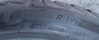 Neumáticos 255/40 R19 100Y