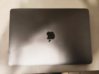 MacBook Air M1 – 16GB RAM – 500GB SSD