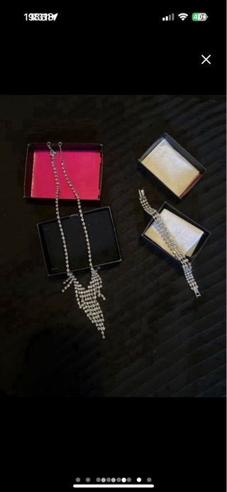 Juego collar y pulsera plateados