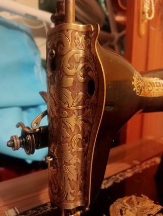 Máquina de coser Singer antigua