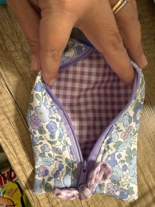 Estuche con goma para agenda. personalizable.