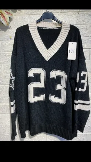 Maglia donna V-neck con numero 23